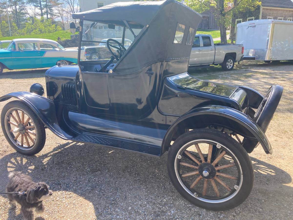 Ford-model-t-roadster-1923-black-8