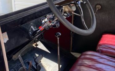 Ford-model-t-tudor-1925-black-4