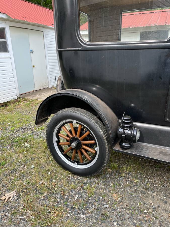 Ford-model-t-tudor-sedan-1925-black-6