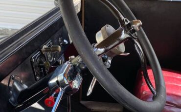 Ford-model-t-tudor-sedan-1925-black-9