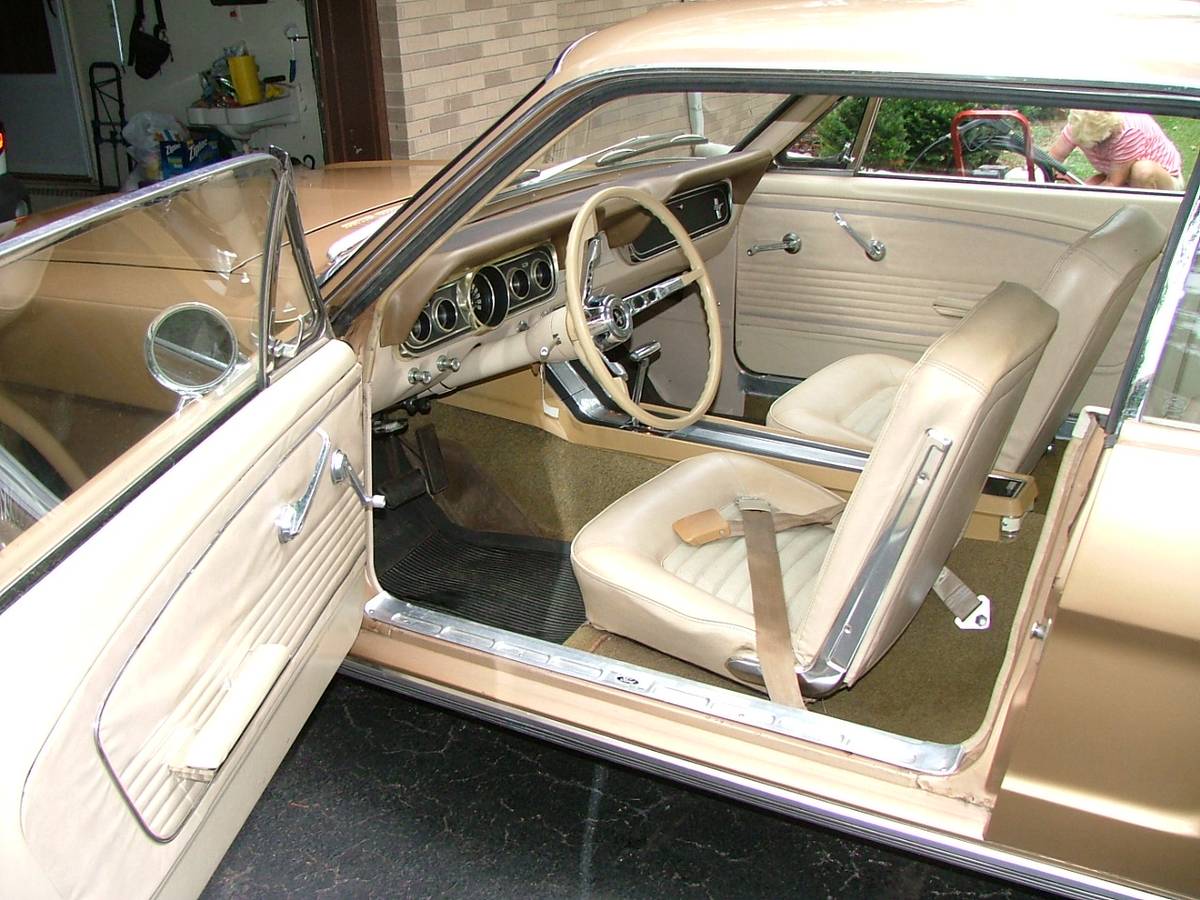 Ford-mustang-1965-4