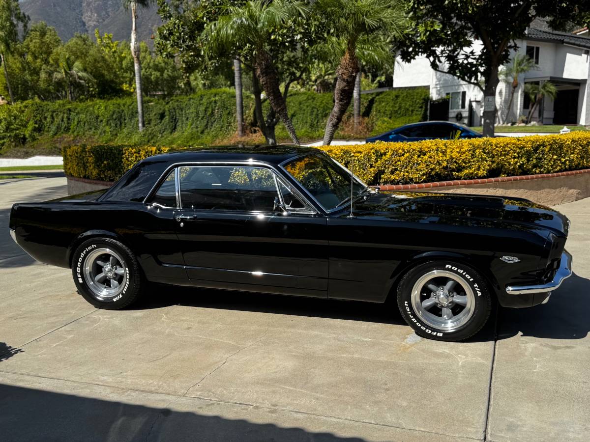 Ford-mustang-1965-black-15