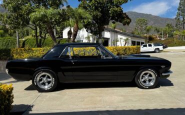 Ford-mustang-1965-black
