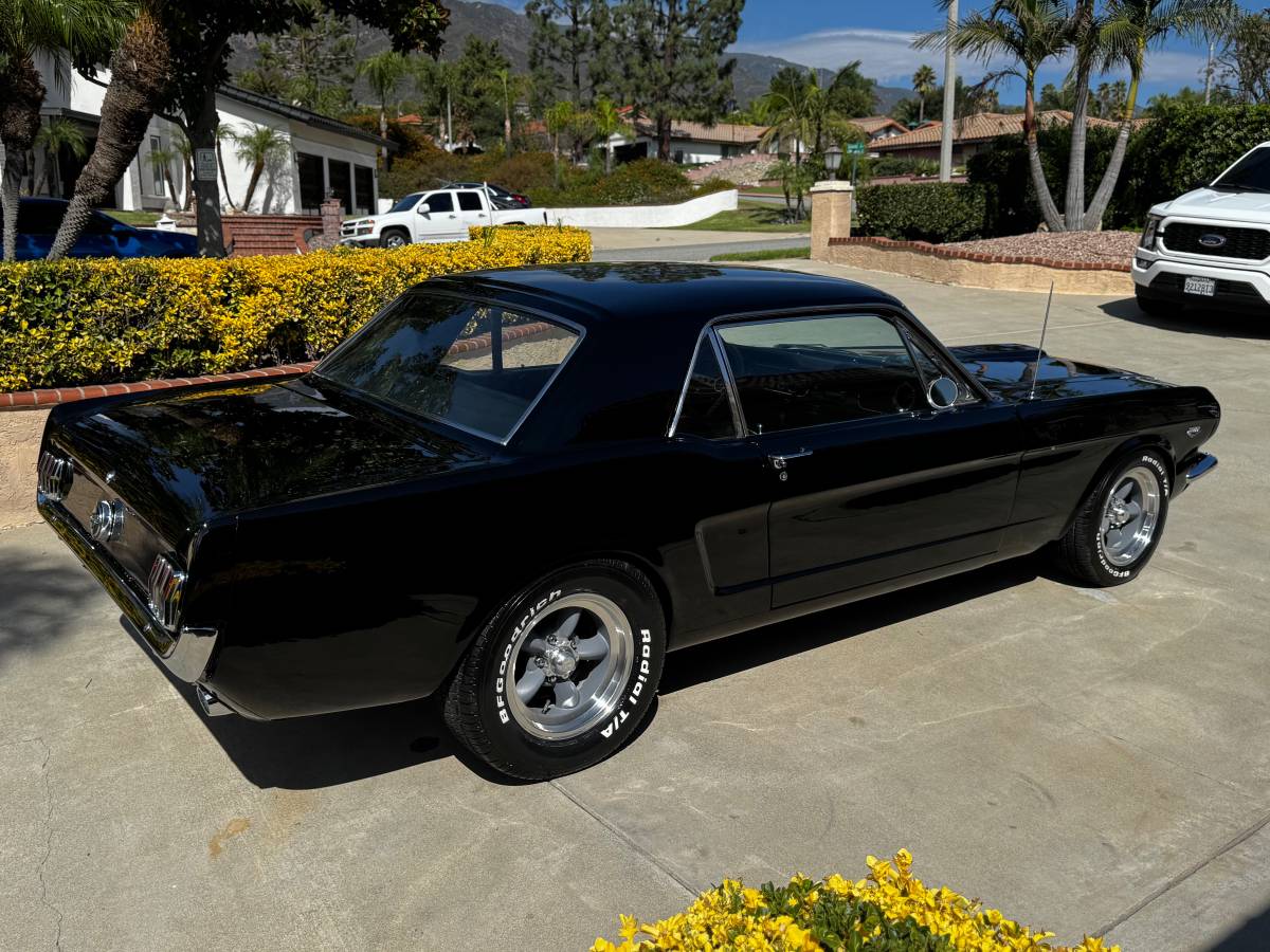 Ford-mustang-1965-black-16