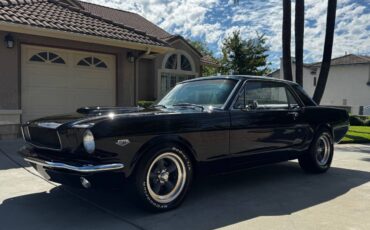 Ford-mustang-1965-black-2
