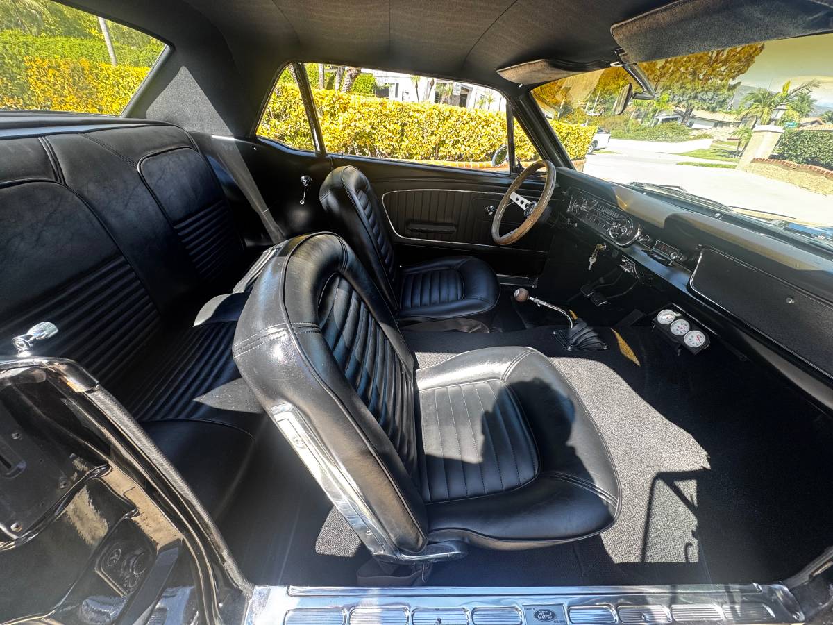 Ford-mustang-1965-black-3