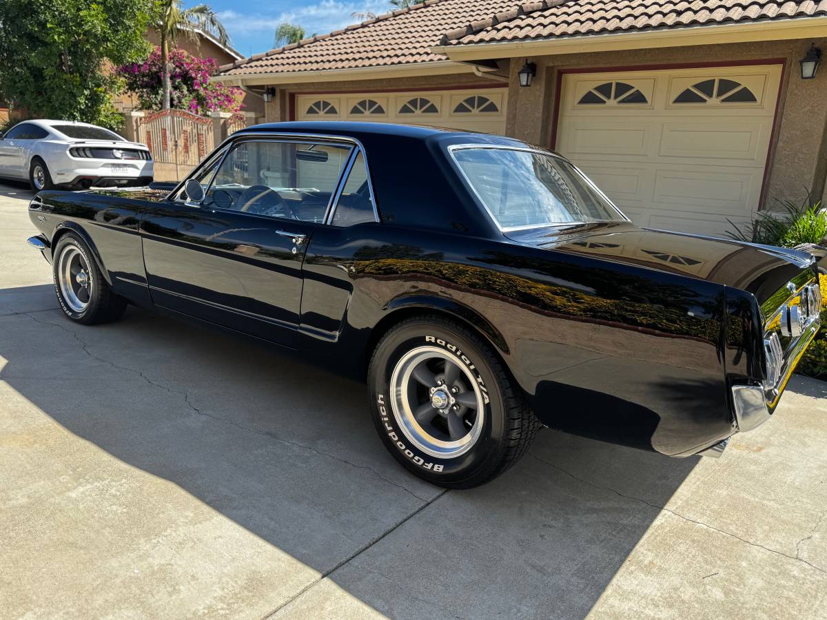 Ford-mustang-1965-black-8