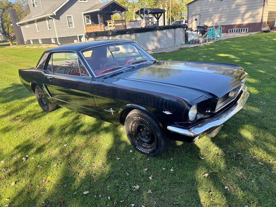 Ford-mustang-1965-black