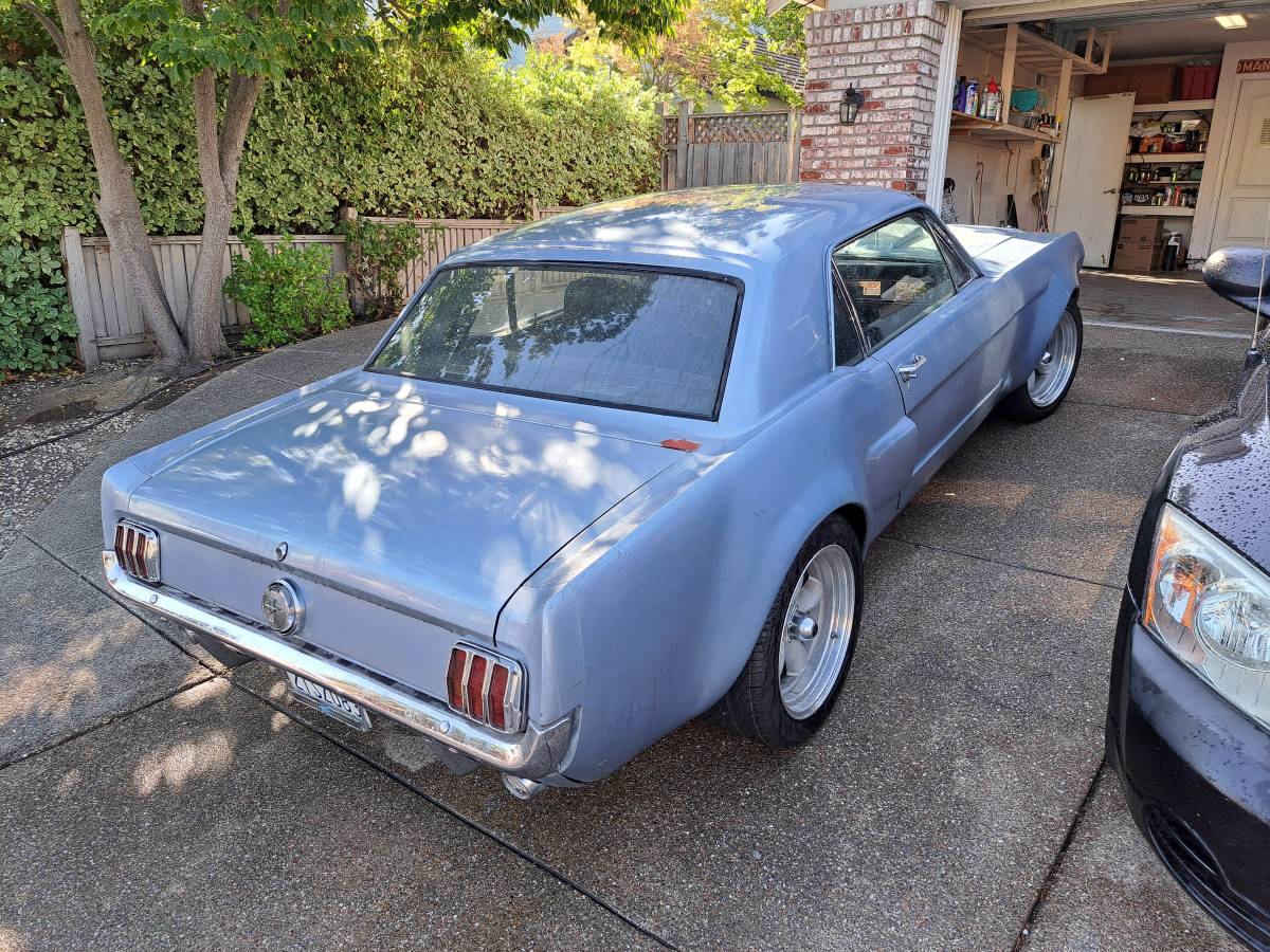Ford-mustang-1965-blue-1