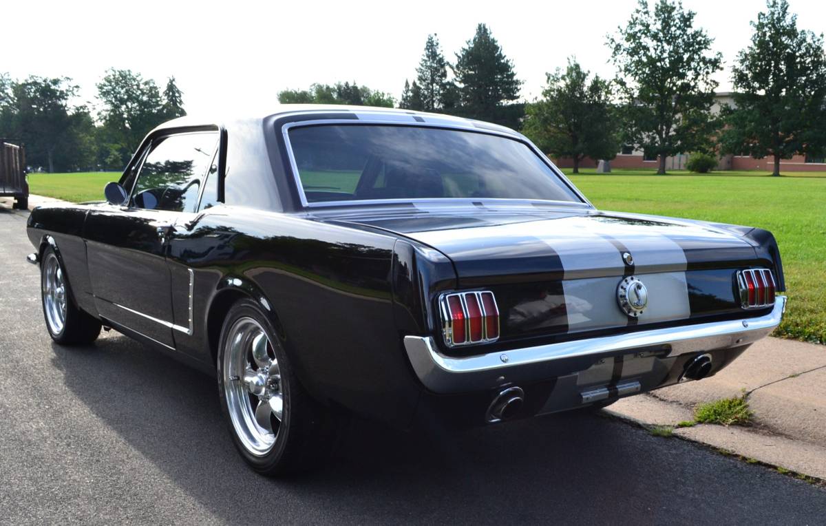 Ford-mustang-1965-blue-19