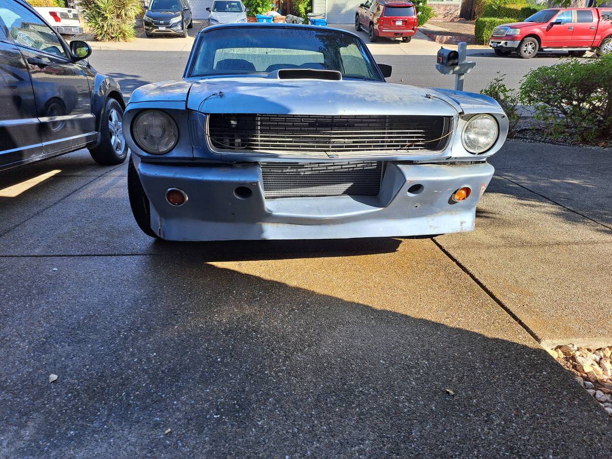 Ford-mustang-1965-blue-2