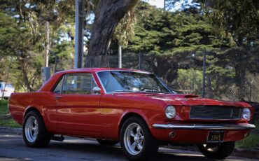 Ford-mustang-1965-red