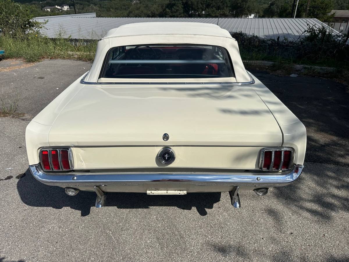 Ford-mustang-1965-white-3