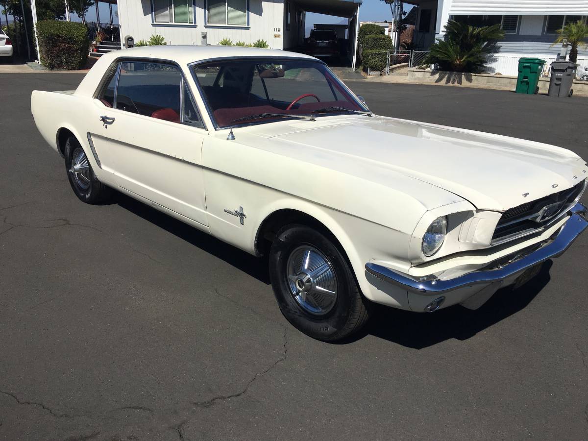 Ford-mustang-1965-white-4