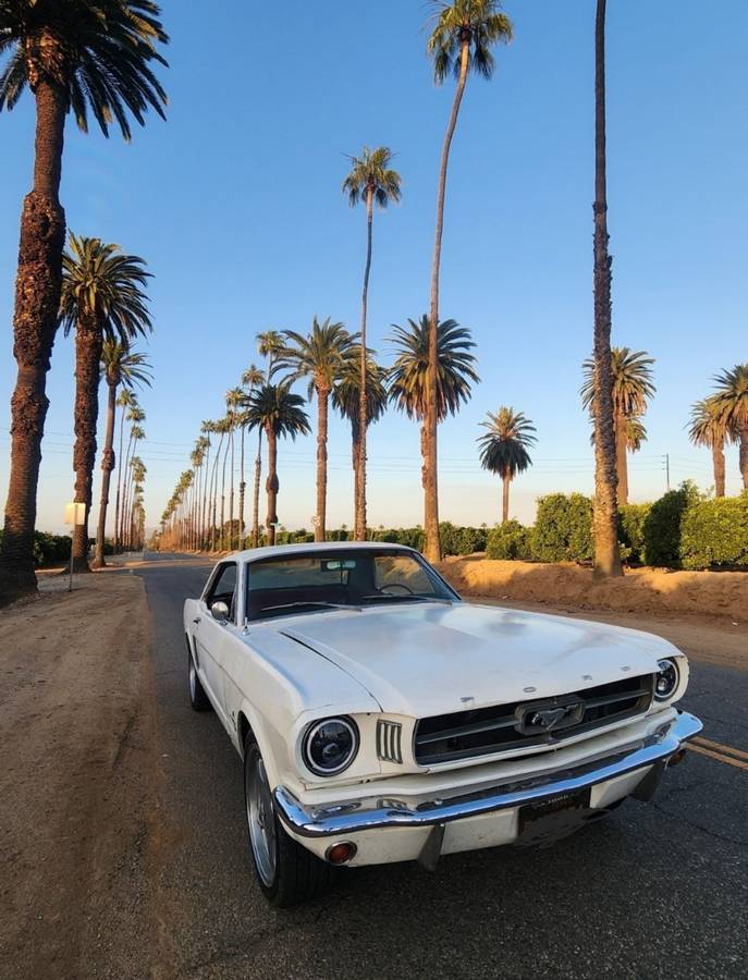 Ford-mustang-1965-white