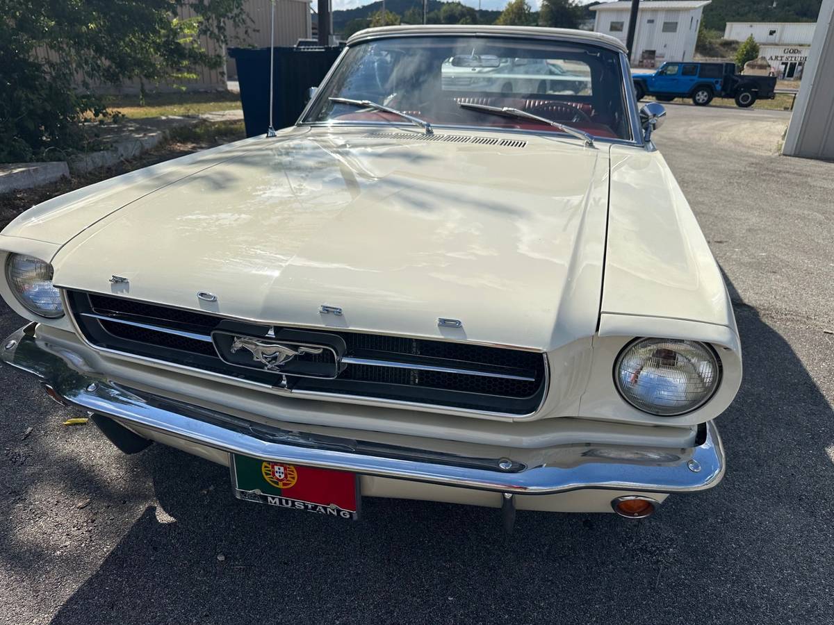 Ford-mustang-1965-white