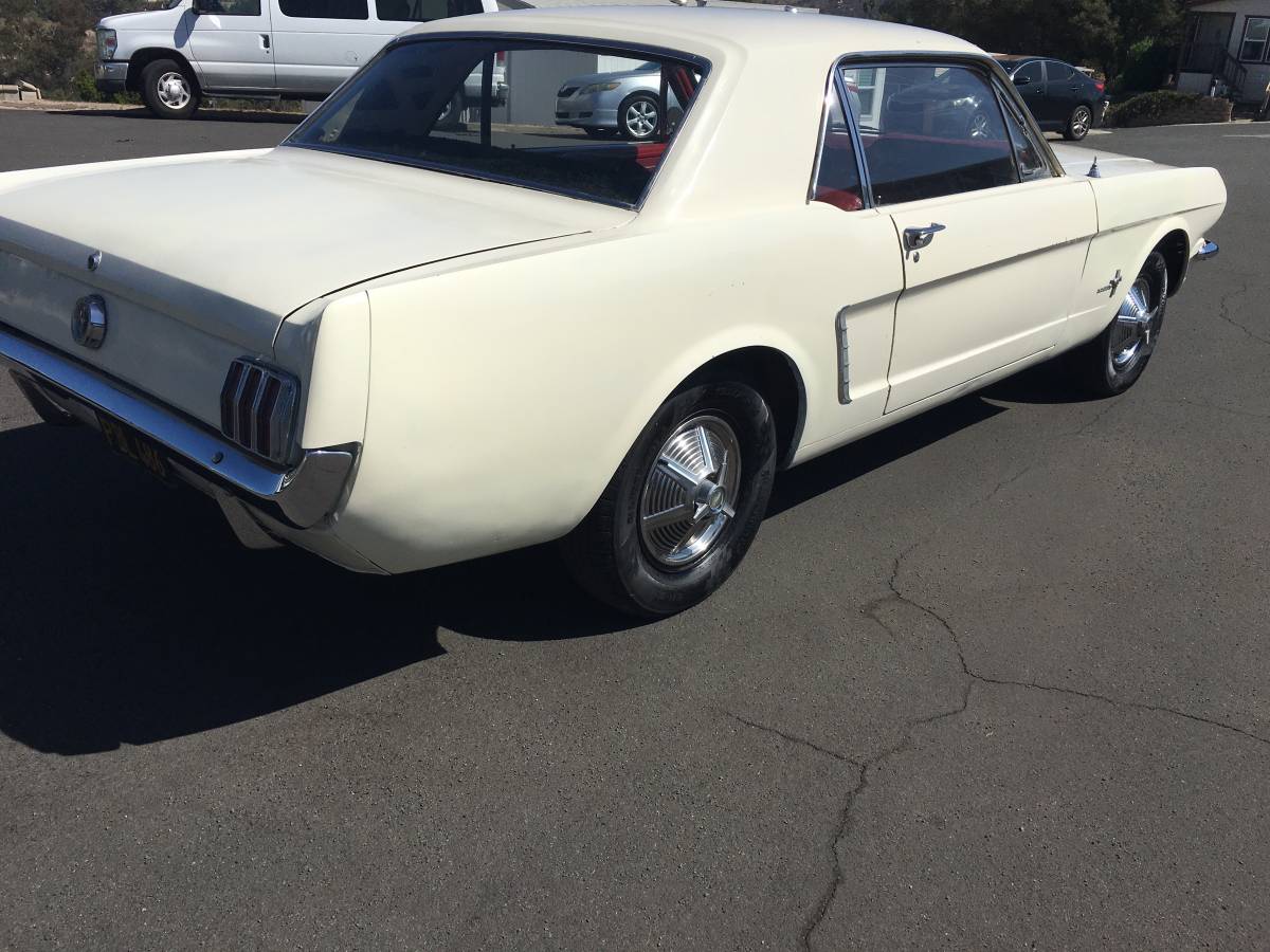 Ford-mustang-1965-white-8