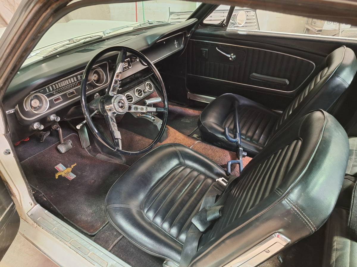 Ford-mustang-1965-white-9
