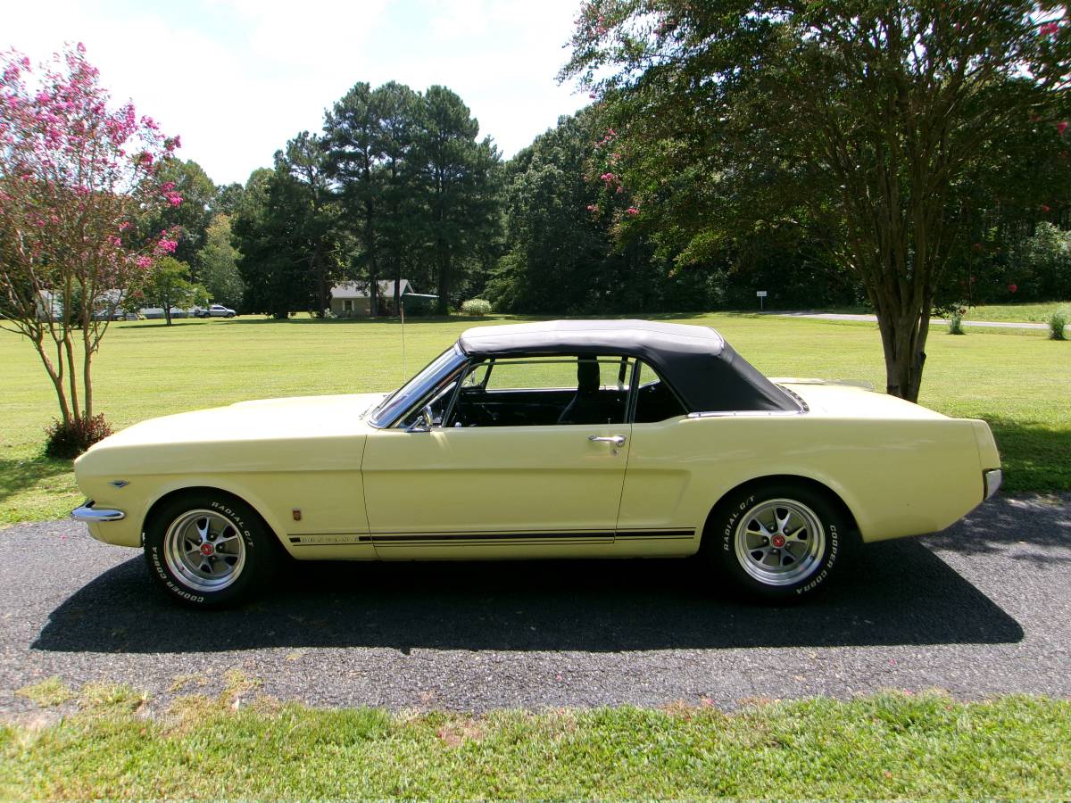 Ford-mustang-1965-yellow-5