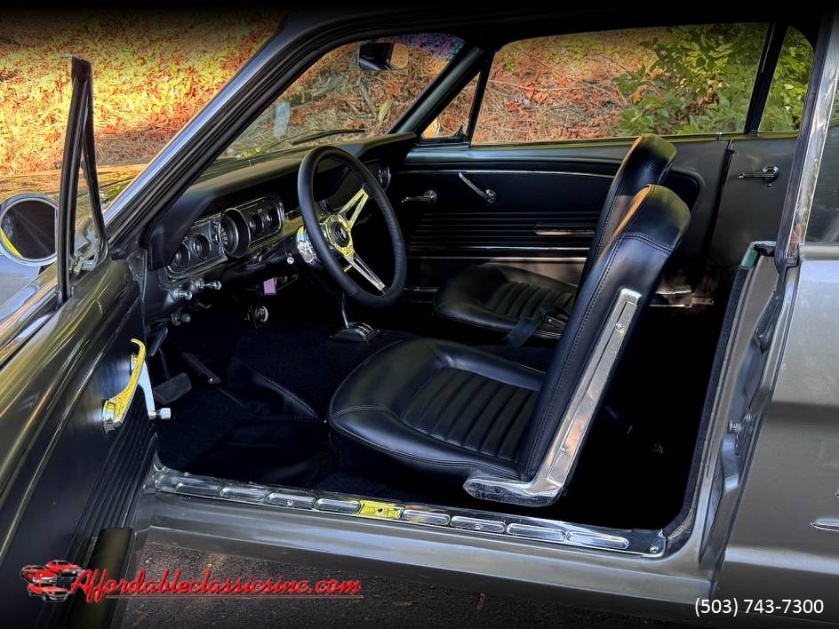 Ford-mustang-1966-18