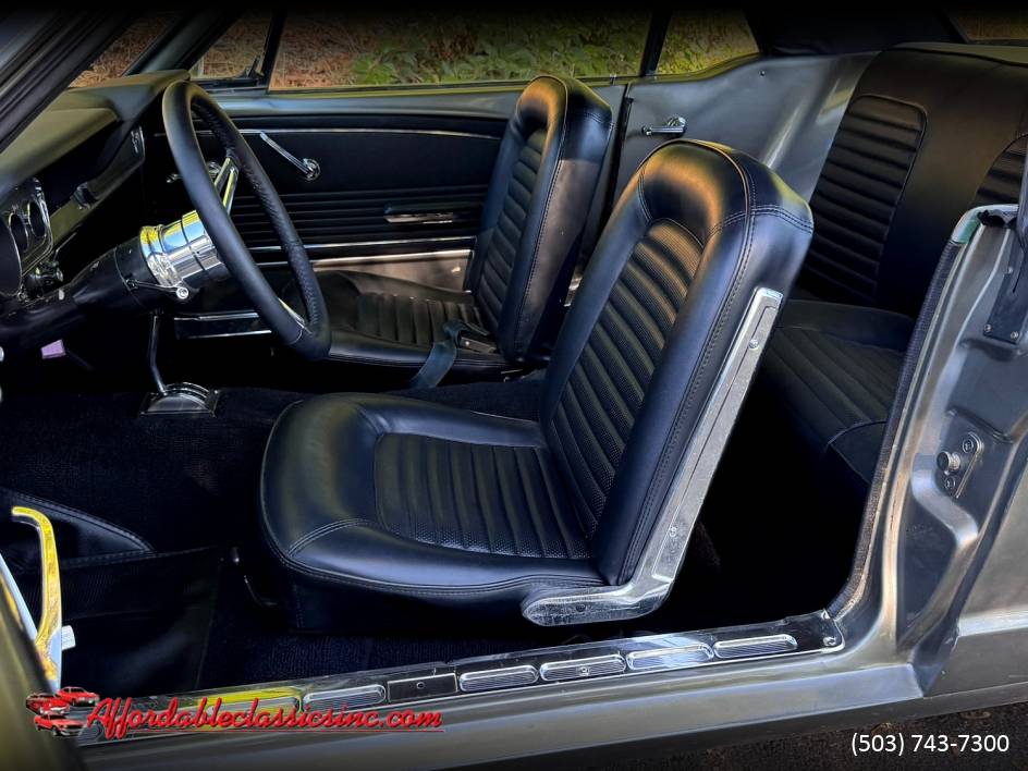 Ford-mustang-1966-19