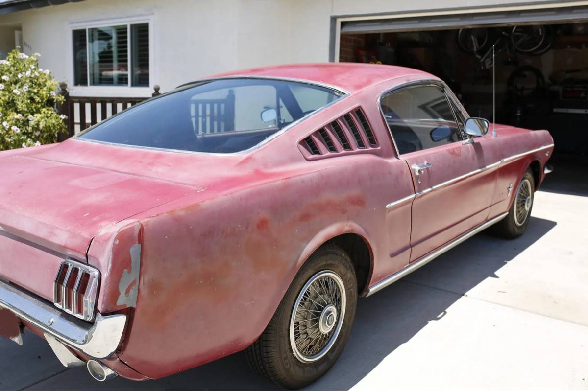 Ford-mustang-1966-2