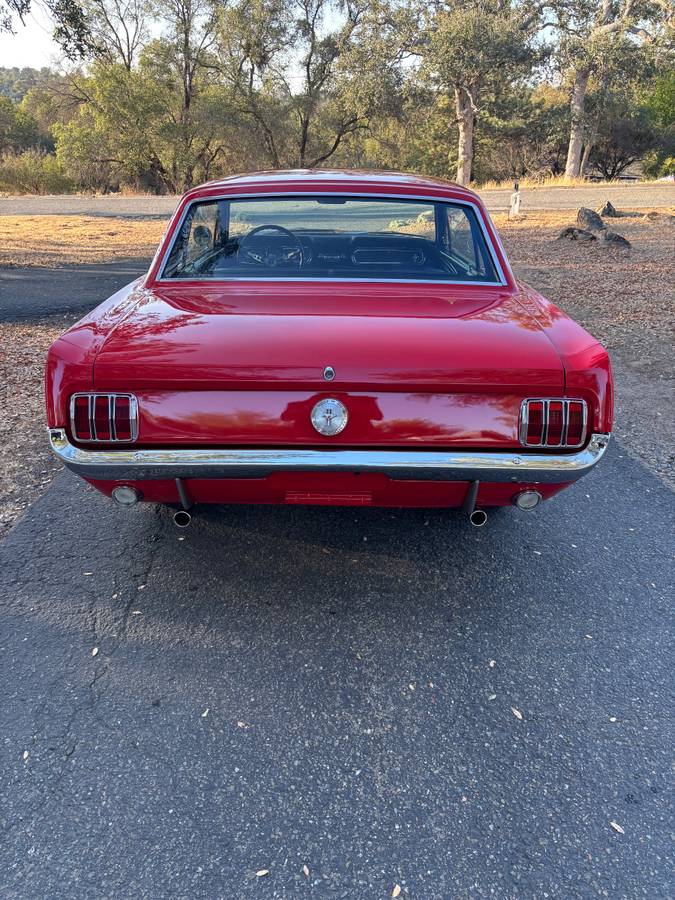 Ford-mustang-1966-3