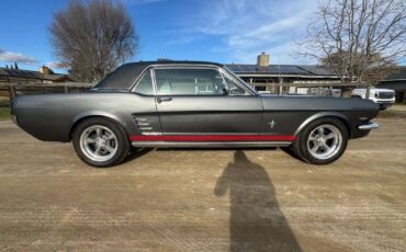 Ford-mustang-1966-3