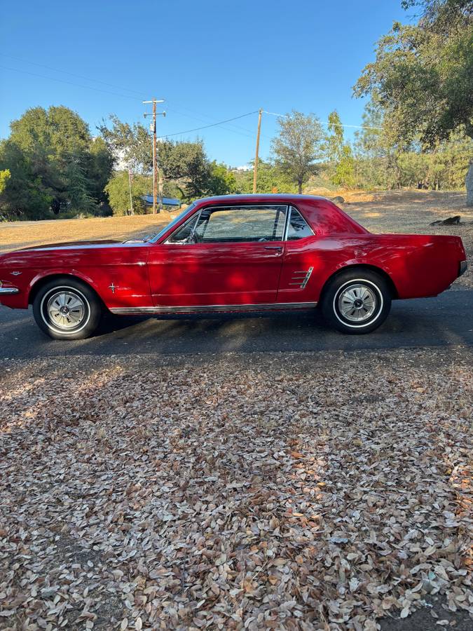 Ford-mustang-1966-6