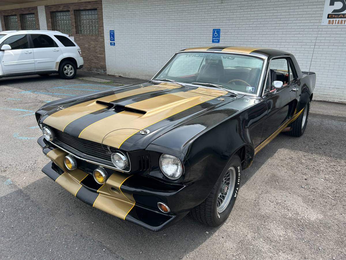 Ford-mustang-1966-black-2