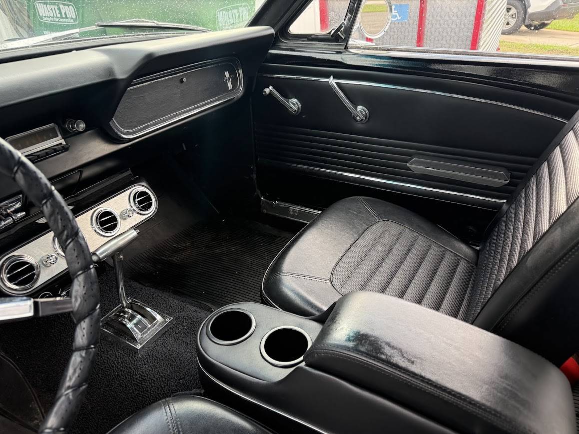 Ford-mustang-1966-black-5
