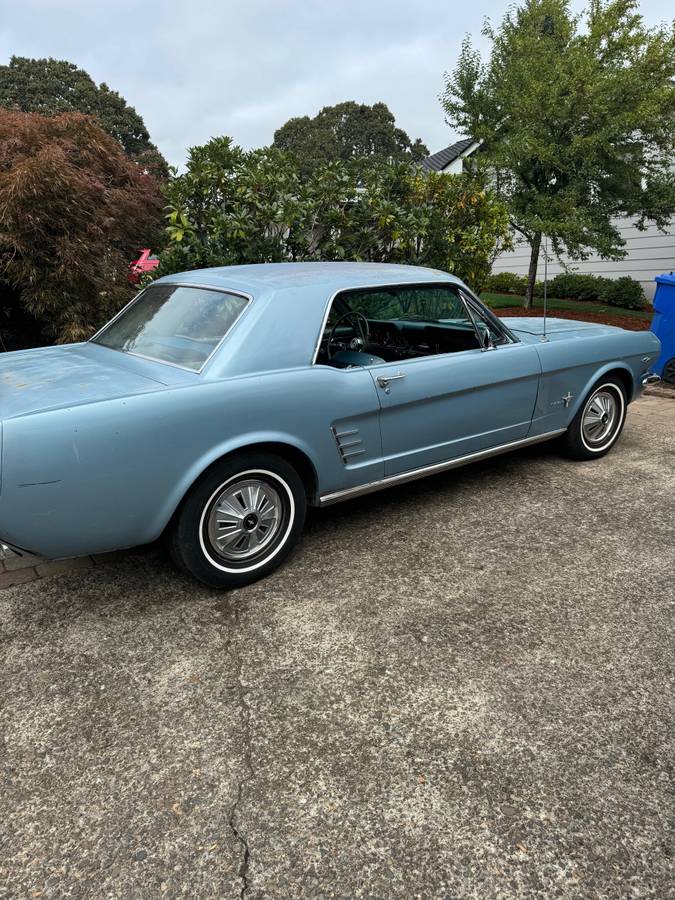 Ford-mustang-1966-blue-1