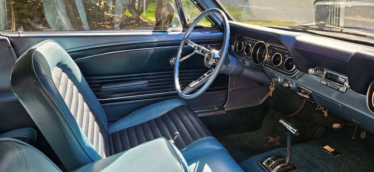 Ford-mustang-1966-blue-1