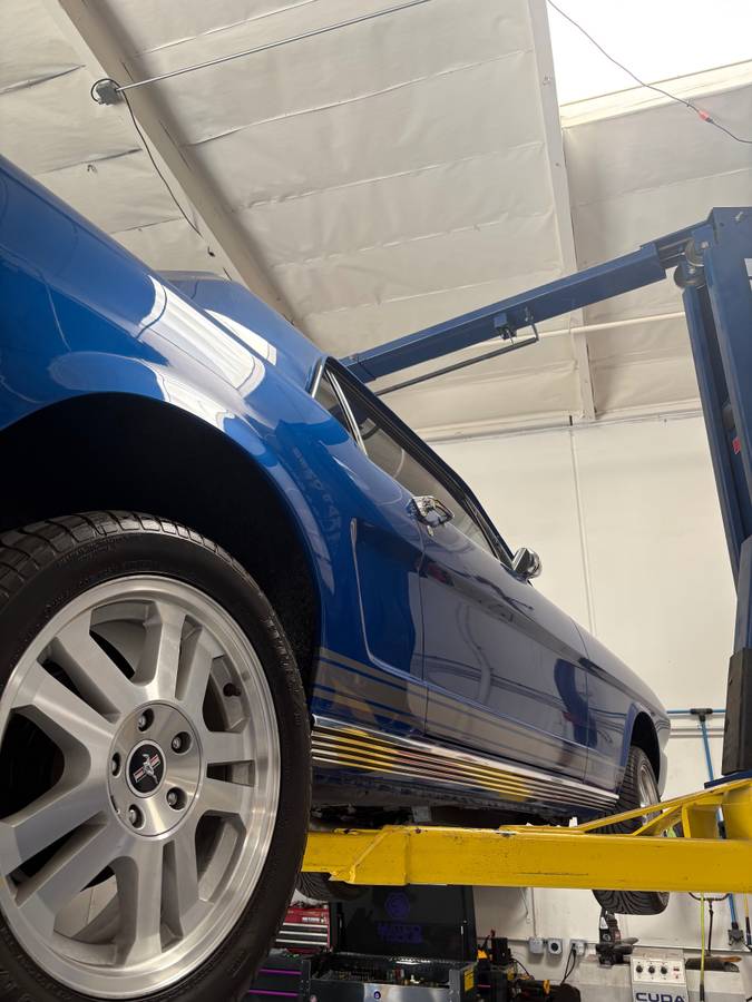 Ford-mustang-1966-blue-3