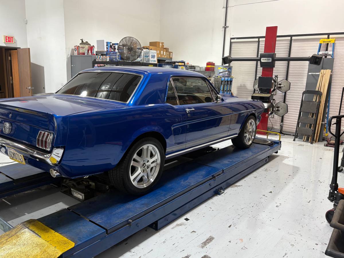 Ford-mustang-1966-blue-8