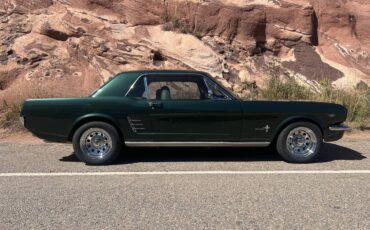 Ford-mustang-1966-green