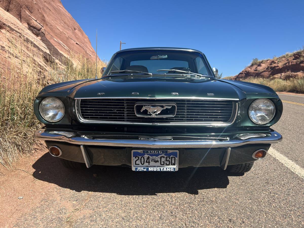 Ford-mustang-1966-green-2