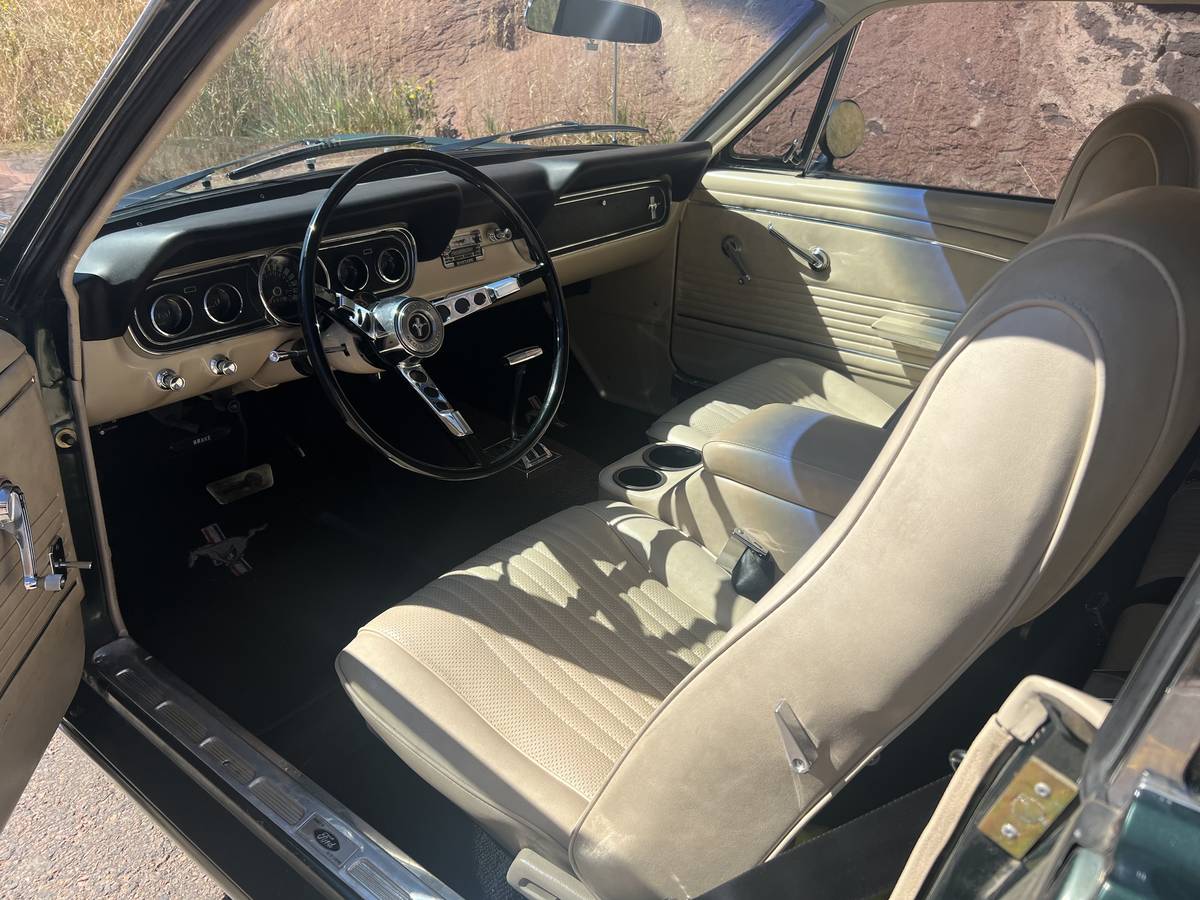 Ford-mustang-1966-green-8