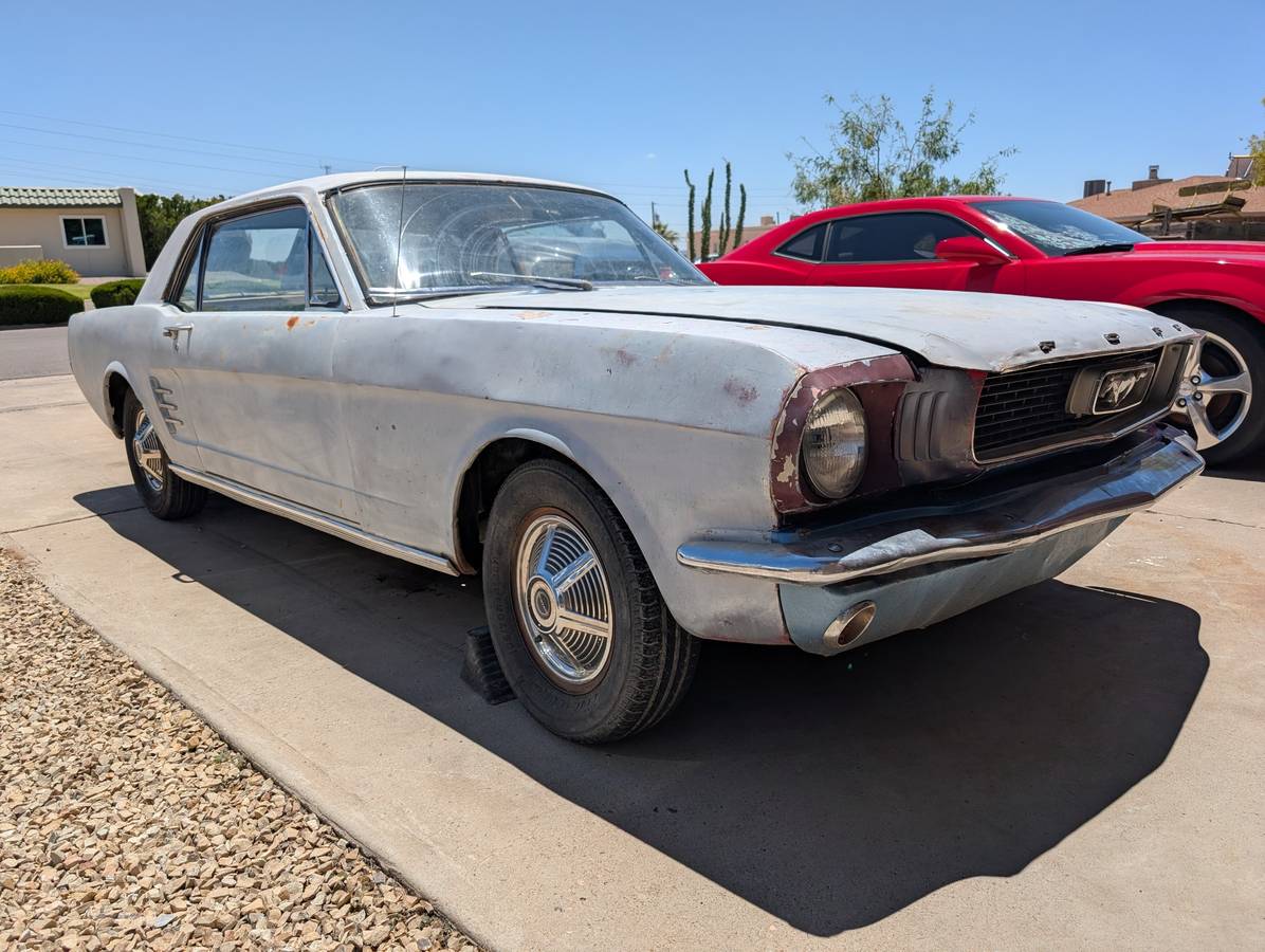 Ford-mustang-1966-grey-27
