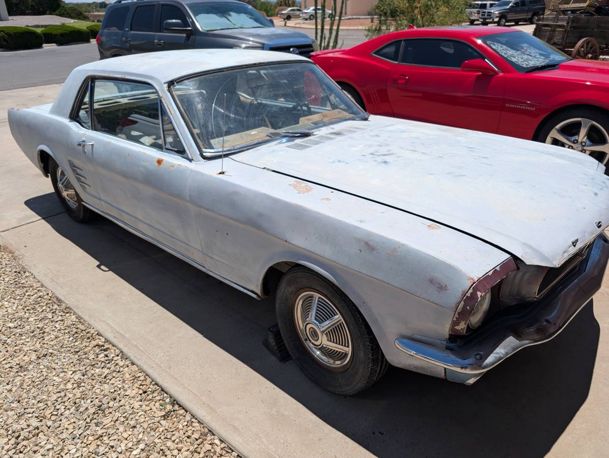 Ford-mustang-1966-grey-28