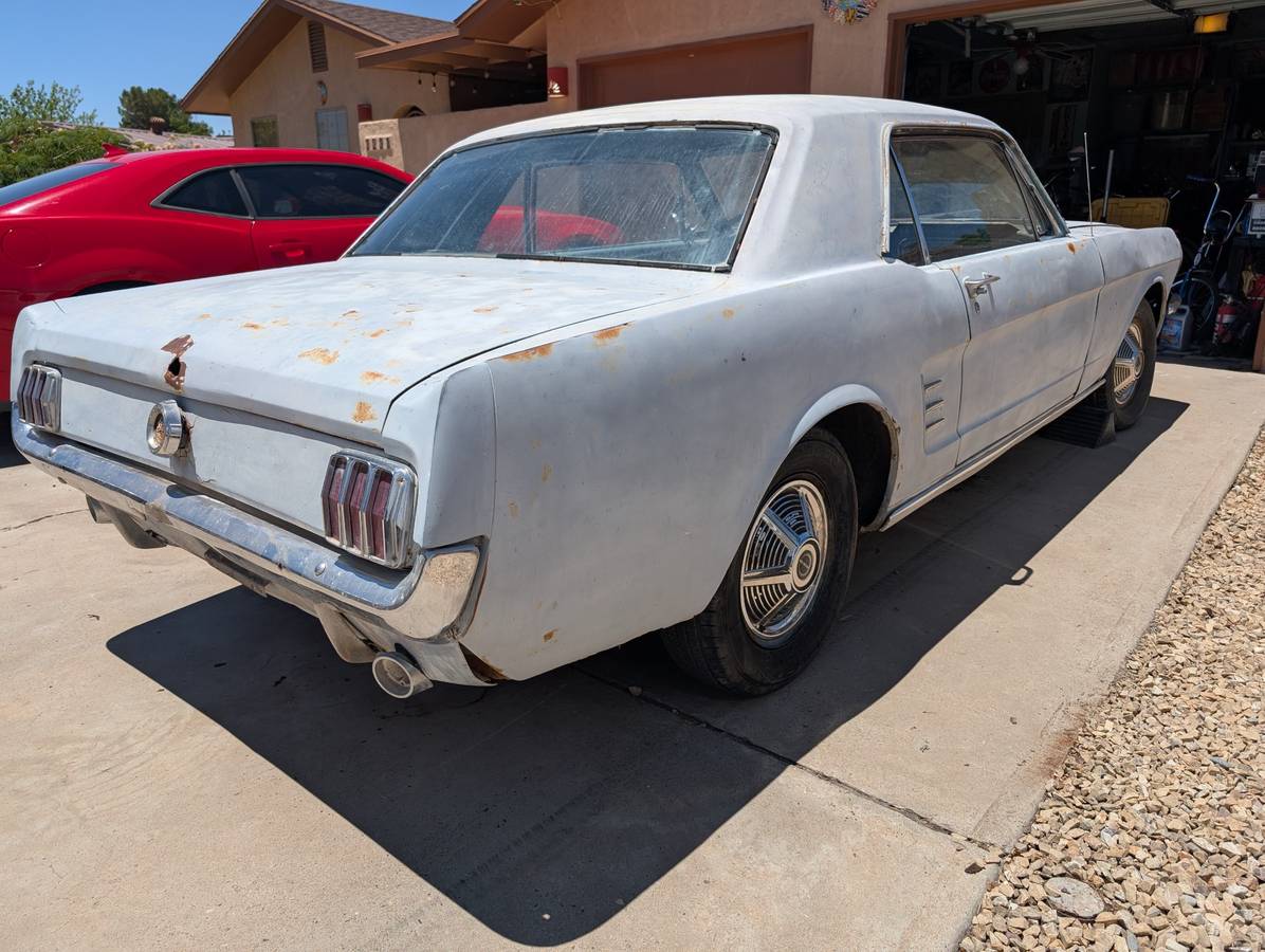 Ford-mustang-1966-grey-30