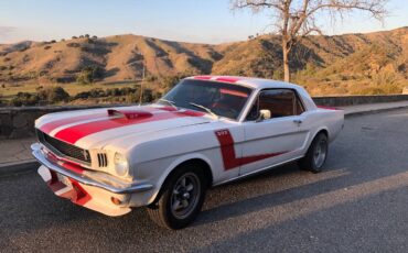 Ford-mustang-1966-white-2