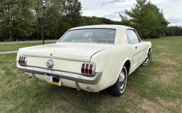 Ford-mustang-1966-white-4