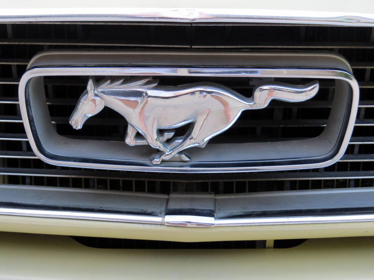 Ford-mustang-1966-yellow-1