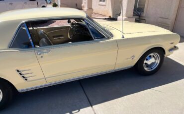 Ford-mustang-1966-yellow-2