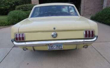 Ford-mustang-1966-yellow-4