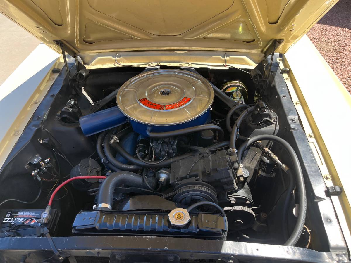 Ford-mustang-1966-yellow-5