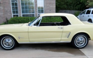Ford-mustang-1966-yellow-7