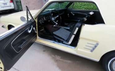 Ford-mustang-1966-yellow-8