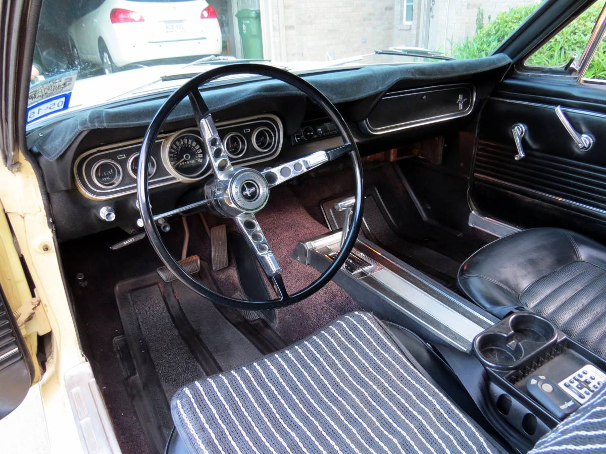 Ford-mustang-1966-yellow-9